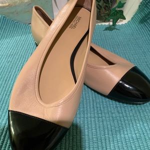 MICHAEL KORS FLATS